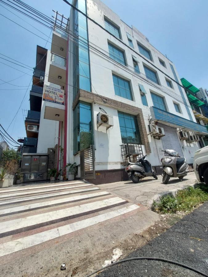 Hotel Park Pride Pitampura New Delhi, Couple Friendly Экстерьер фото