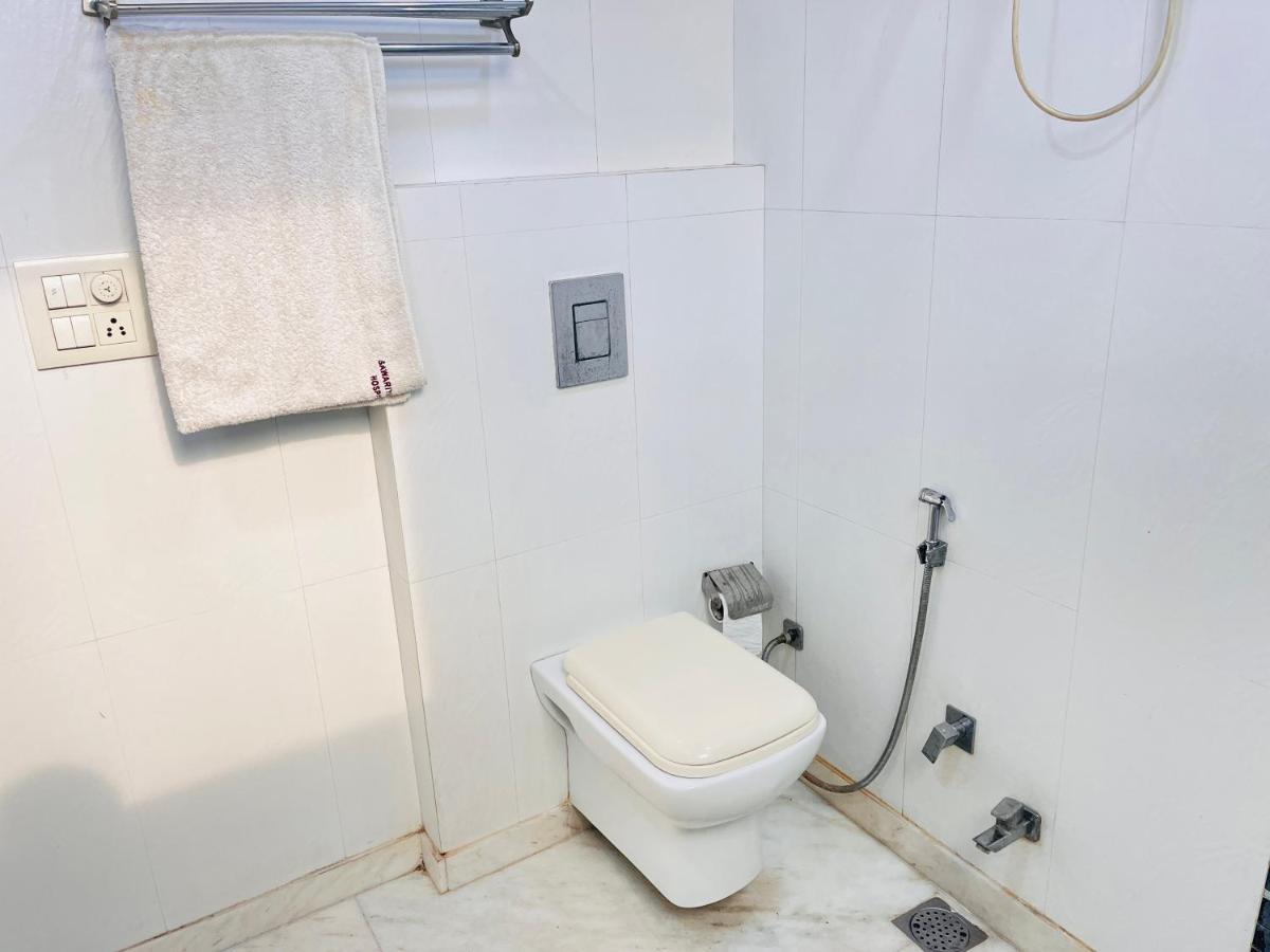 Hotel Park Pride Pitampura New Delhi, Couple Friendly Экстерьер фото
