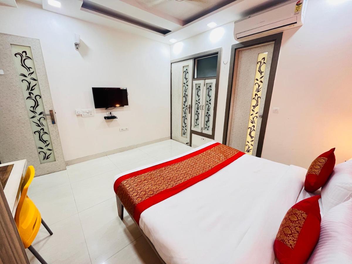 Hotel Park Pride Pitampura New Delhi, Couple Friendly Экстерьер фото