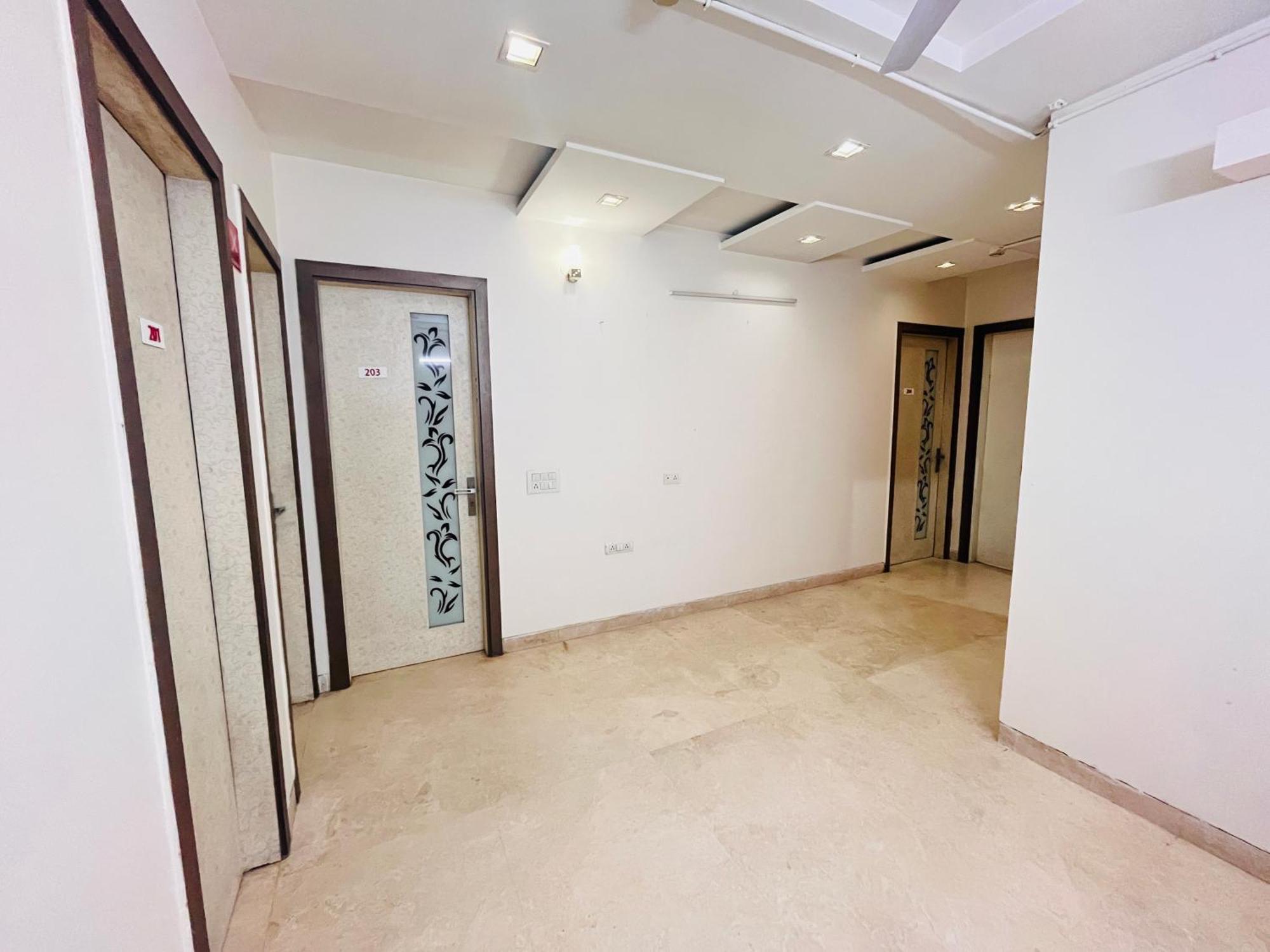 Hotel Park Pride Pitampura New Delhi, Couple Friendly Экстерьер фото
