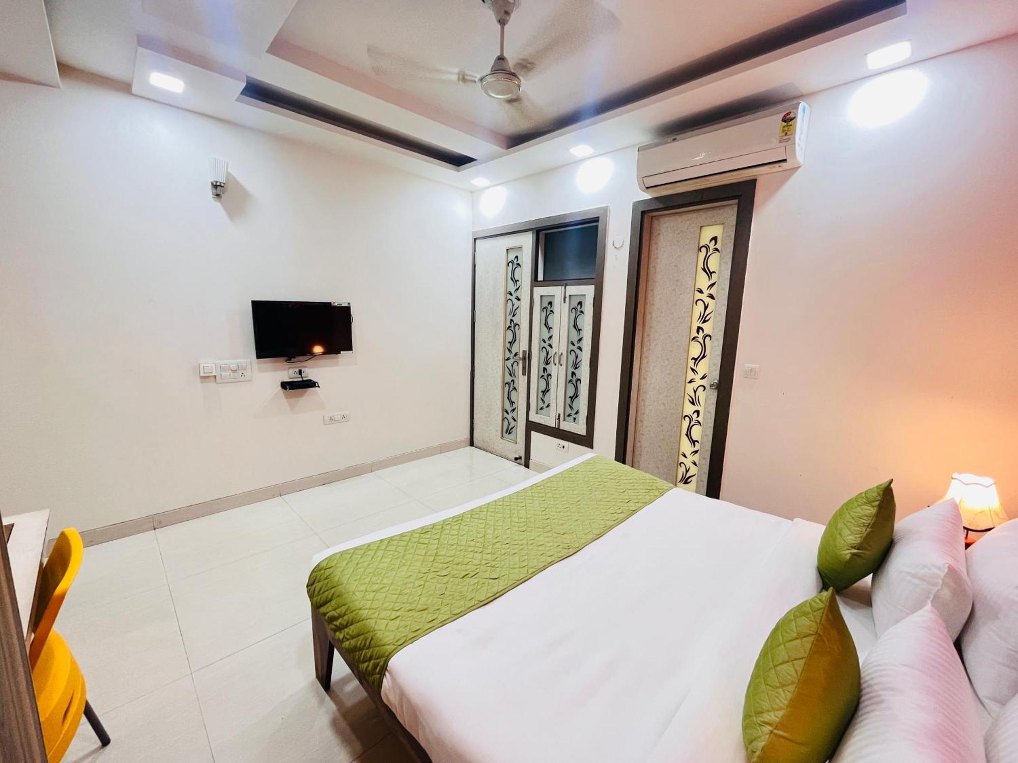 Hotel Park Pride Pitampura New Delhi, Couple Friendly Экстерьер фото