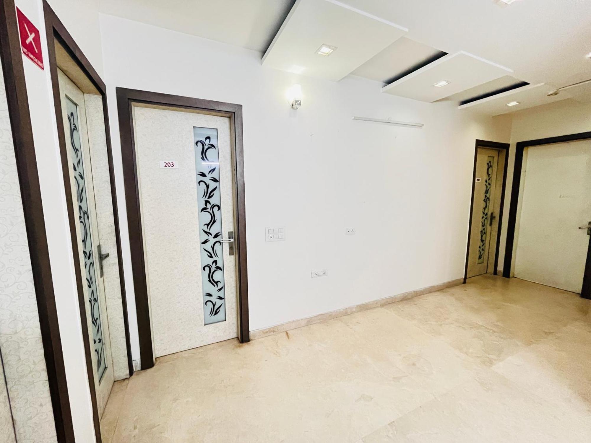 Hotel Park Pride Pitampura New Delhi, Couple Friendly Экстерьер фото